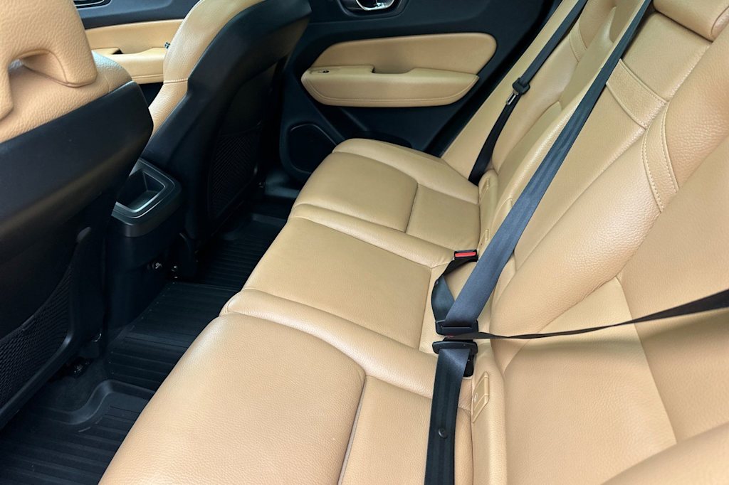 Thumbnail: 2019 Volvo XC60 - 11