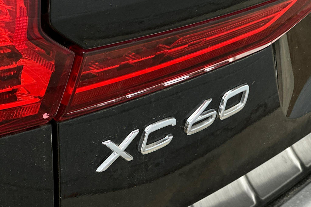 Thumbnail: 2019 Volvo XC60 - 7