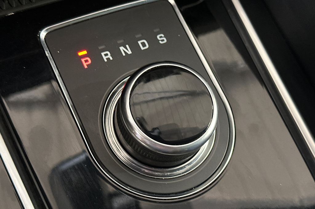 Thumbnail: 2019 Jaguar F-Pace - 14