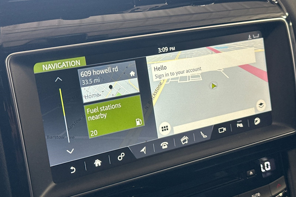 Thumbnail: 2019 Jaguar F-Pace - 25