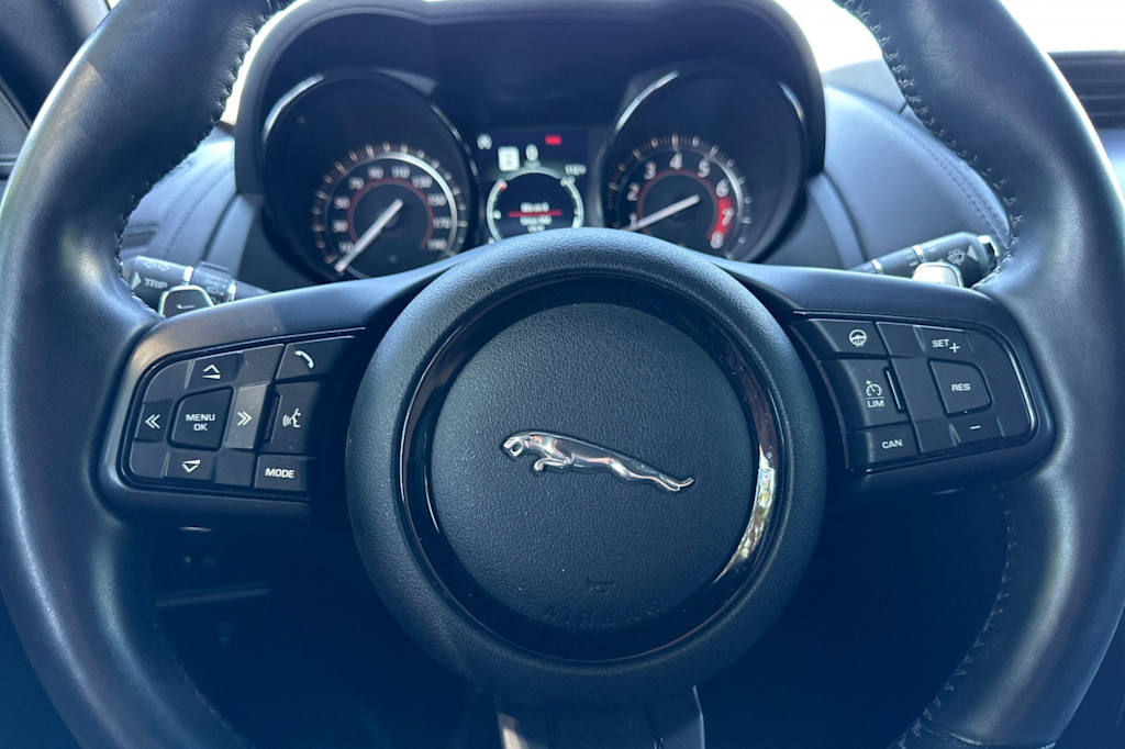 Thumbnail: 2020 Jaguar F-Type - 23