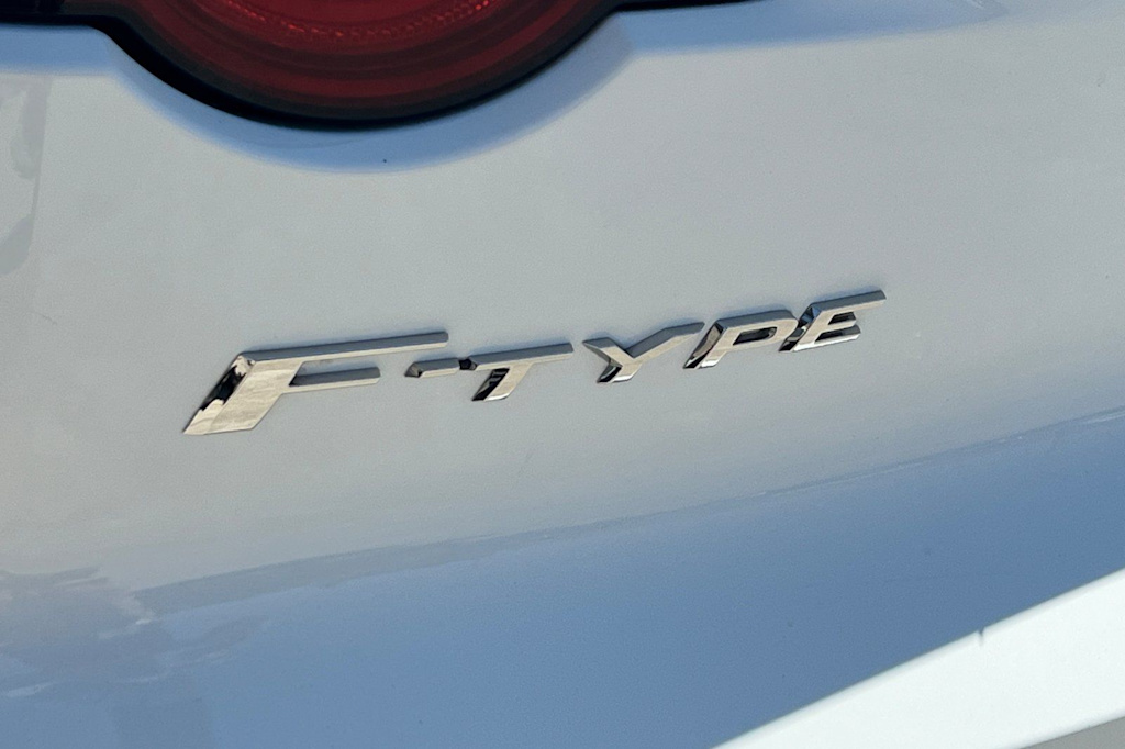 Thumbnail: 2020 Jaguar F-Type - 6