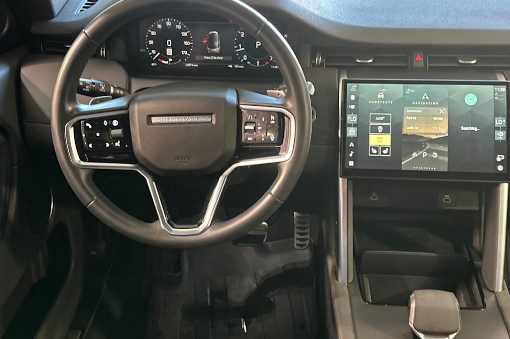 Thumbnail: 2024 Land Rover Discovery Sport - 10