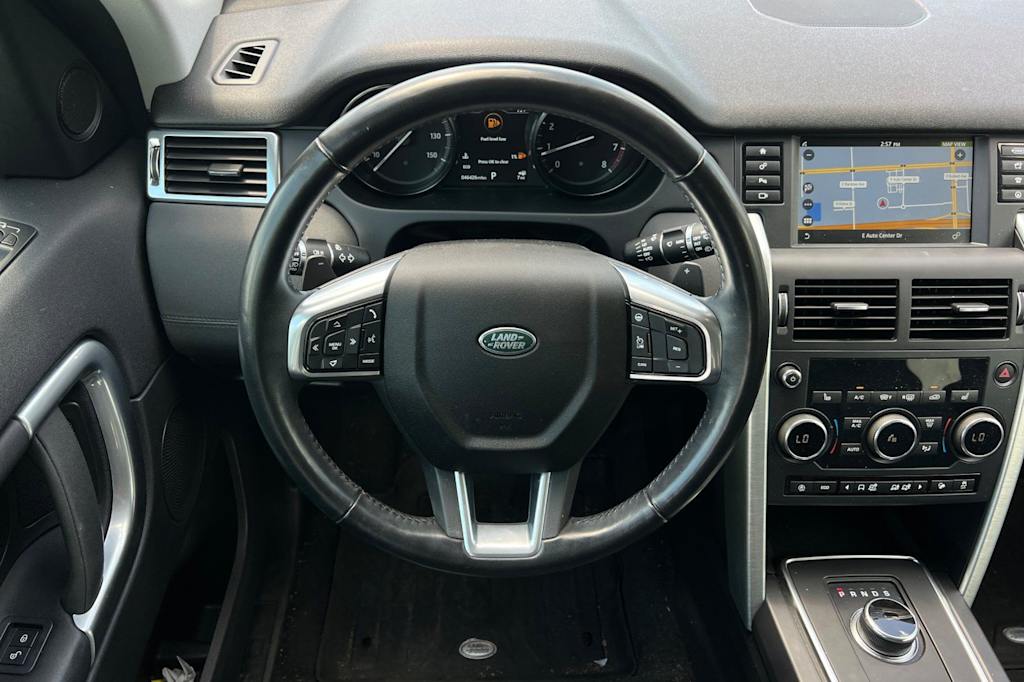 Thumbnail: 2018 Land Rover Discovery Sport - 12