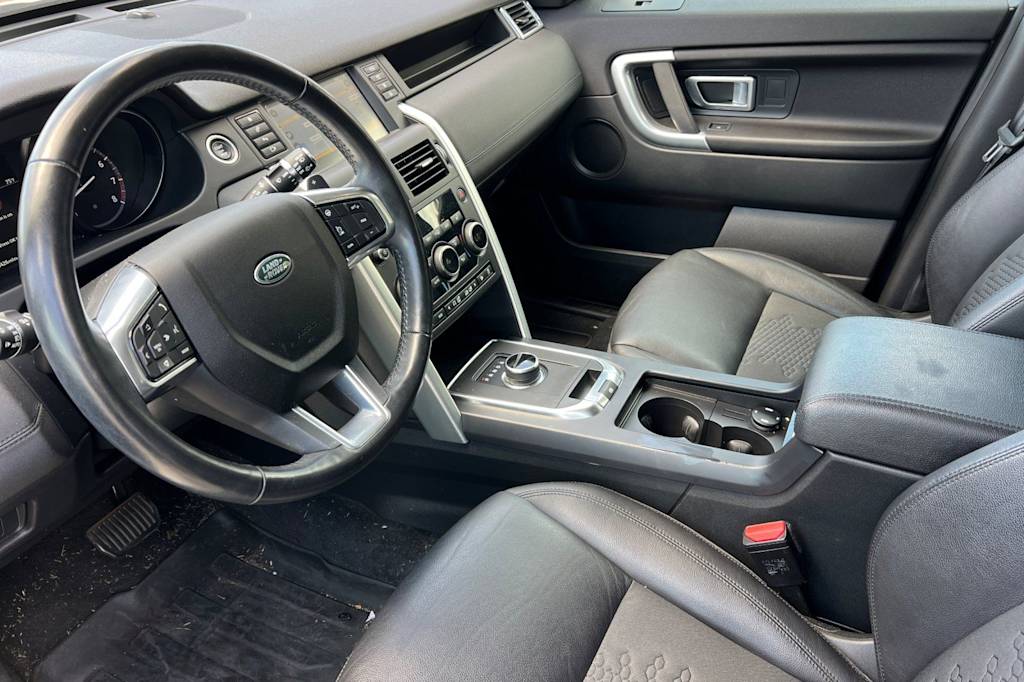 Thumbnail: 2018 Land Rover Discovery Sport - 9