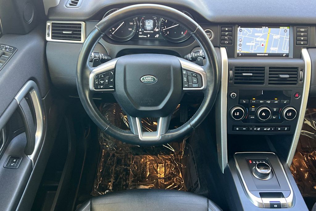 Thumbnail: 2018 Land Rover Discovery Sport - 12