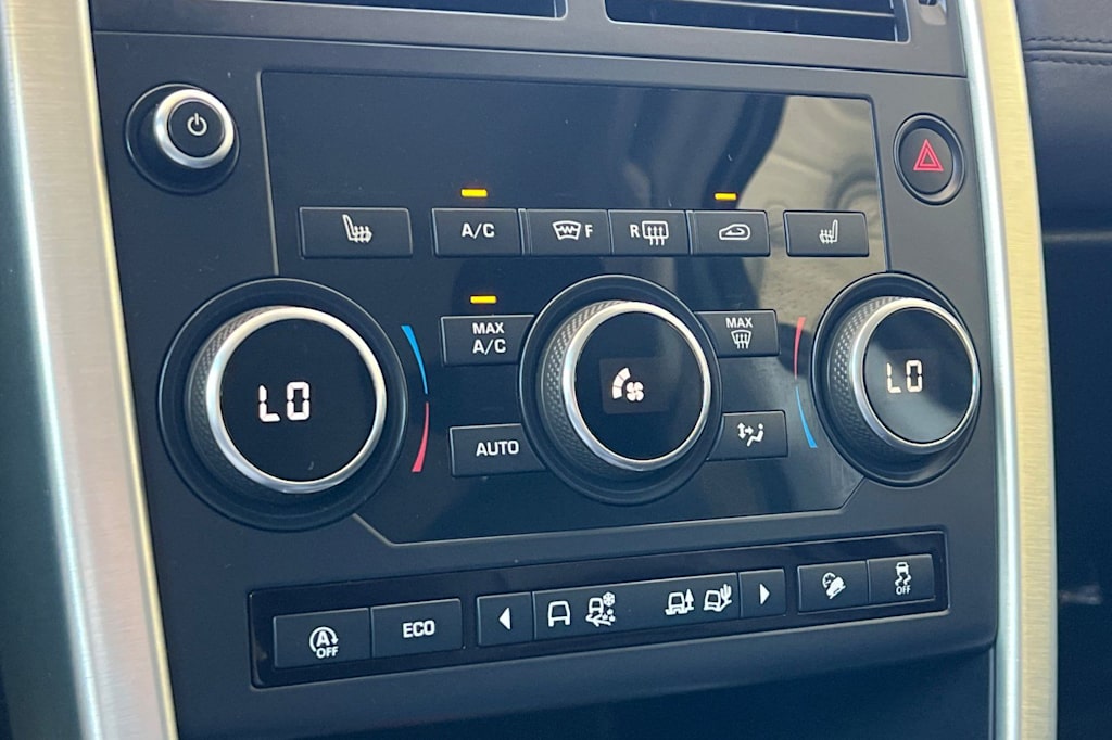 Thumbnail: 2018 Land Rover Discovery Sport - 29