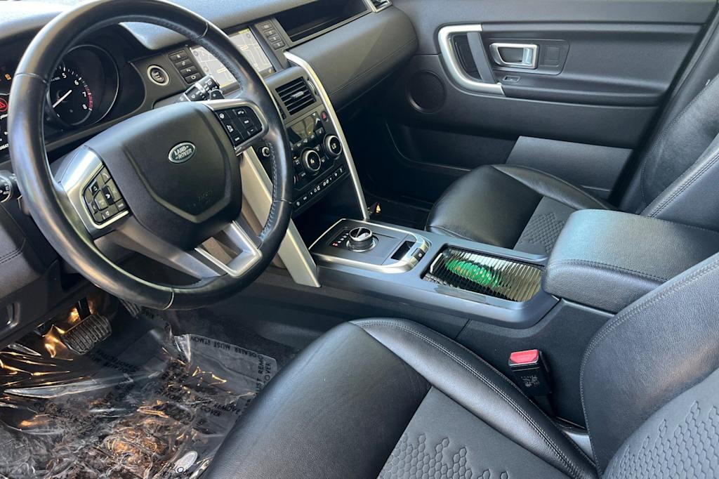 Thumbnail: 2018 Land Rover Discovery Sport - 9