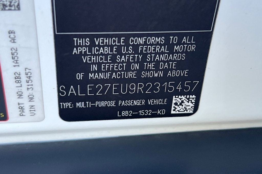 Thumbnail: 2024 Land Rover Defender - 15