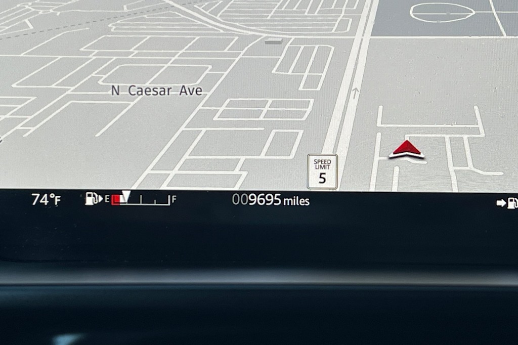 Thumbnail: 2024 Land Rover Defender - 28