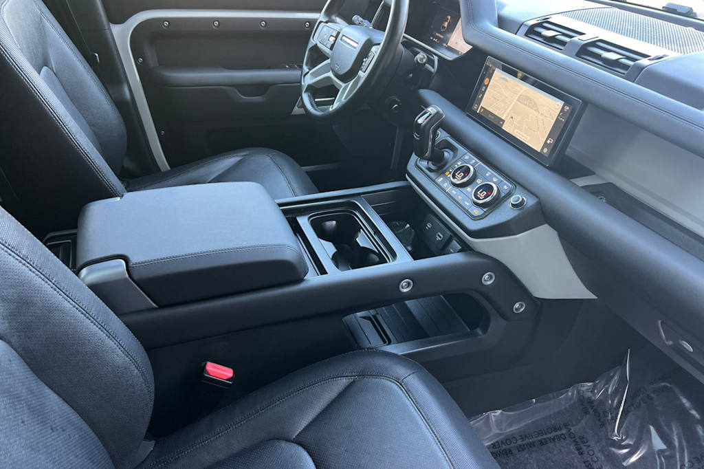 Thumbnail: 2024 Land Rover Defender - 11