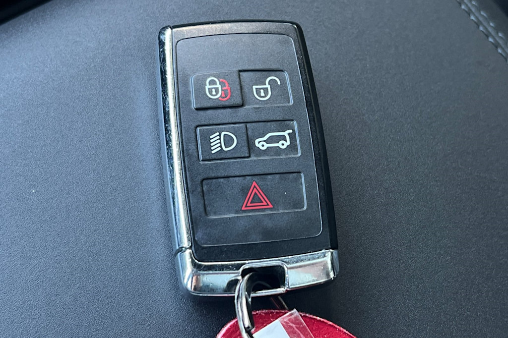 Thumbnail: 2024 Land Rover Defender - 14