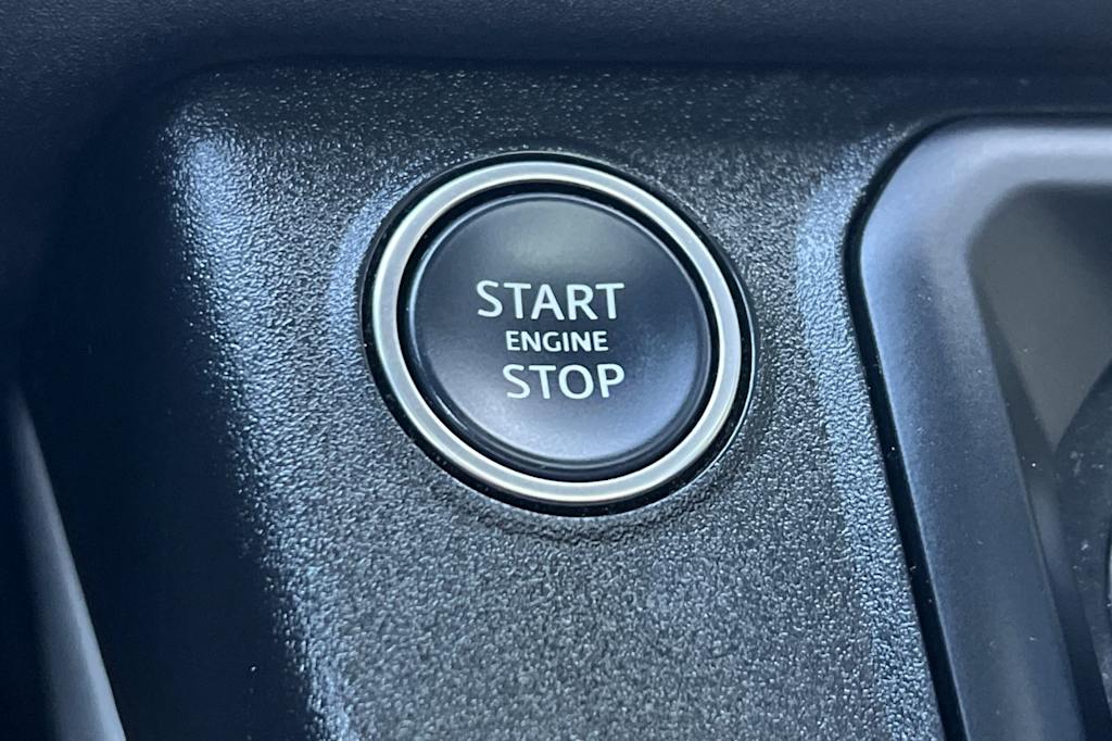 Thumbnail: 2024 Land Rover Defender - 30