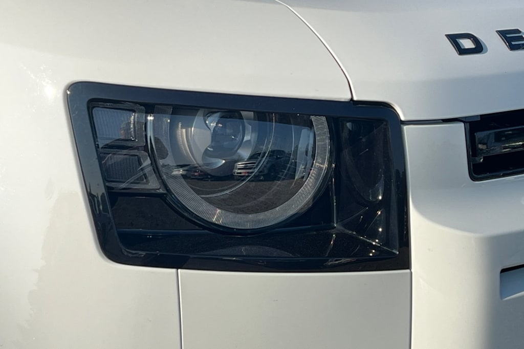 Thumbnail: 2024 Land Rover Defender - 36