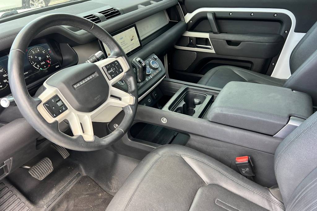 Thumbnail: 2022 Land Rover Defender - 8