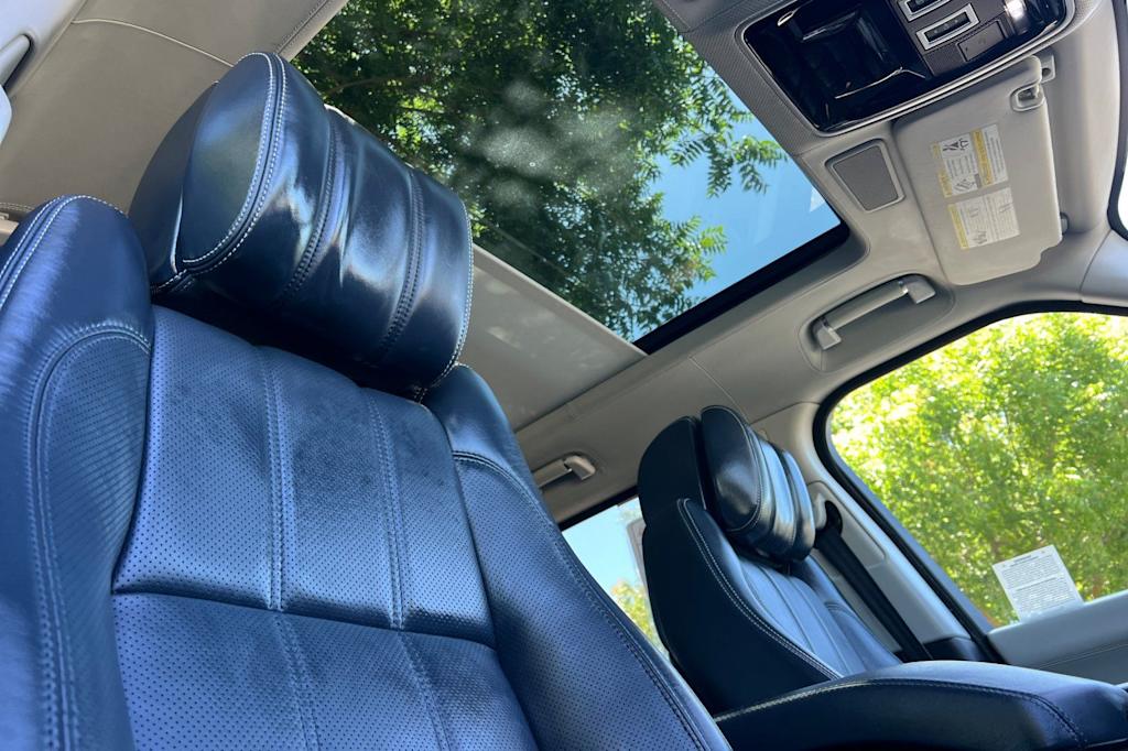 Thumbnail: 2017 Land Rover Range Rover - 26