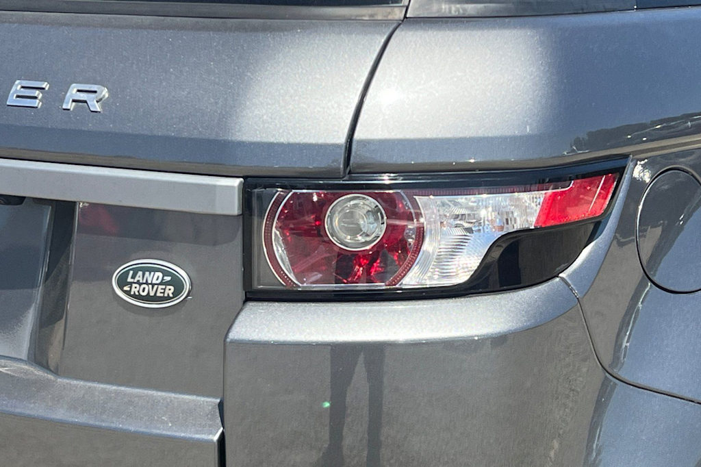 Thumbnail: 2015 Land Rover Range Rover Evoque - 21