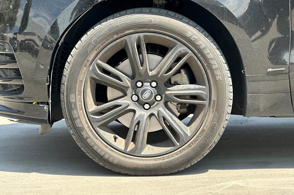 Thumbnail: 2021 Land Rover Range Rover Velar - 8