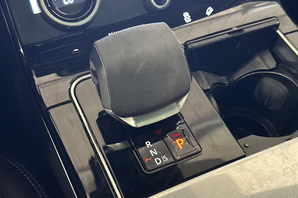 Thumbnail: 2021 Land Rover Range Rover Velar - 27