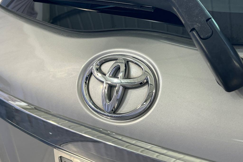 Thumbnail: 2014 Toyota Yaris - 7