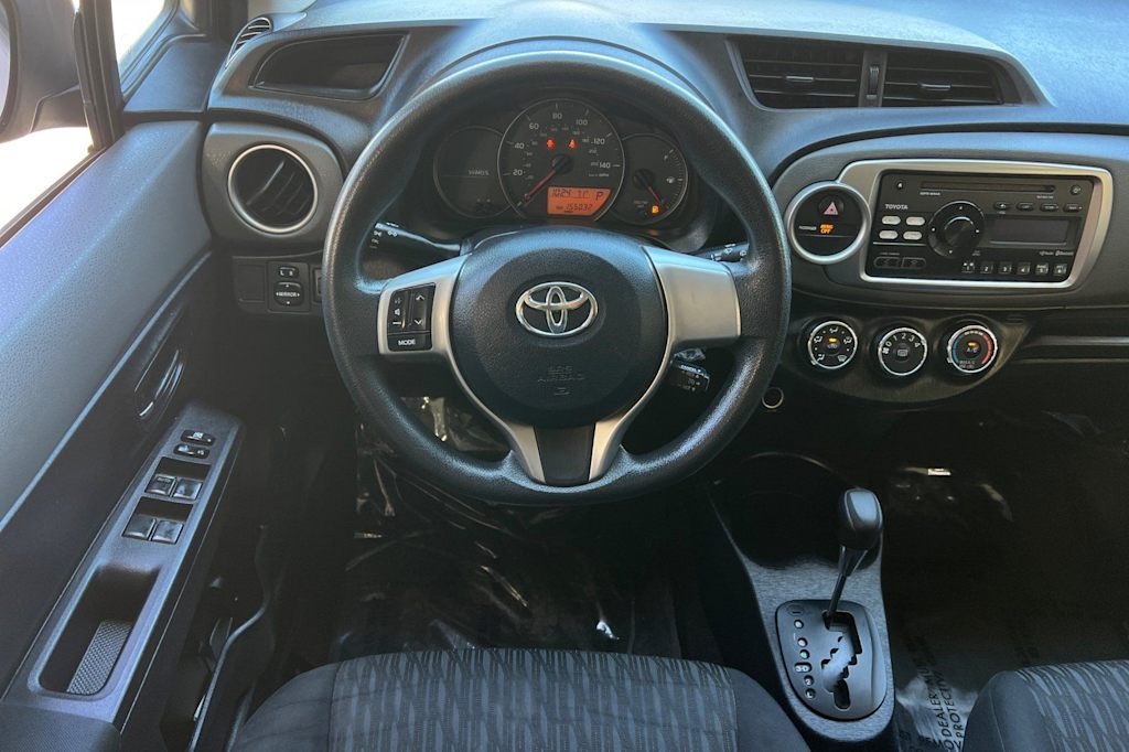Thumbnail: 2014 Toyota Yaris - 12