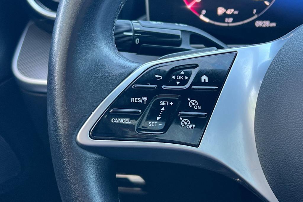 Thumbnail: 2024 Mercedes-Benz C-Class - 32