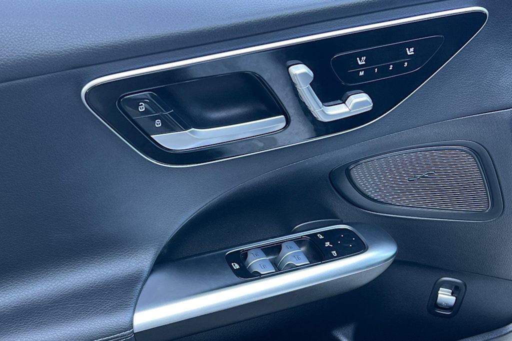 Thumbnail: 2024 Mercedes-Benz C-Class - 21