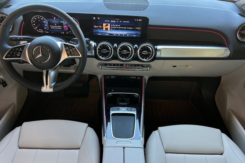 Thumbnail: 2026 Mercedes-Benz GLB - 2