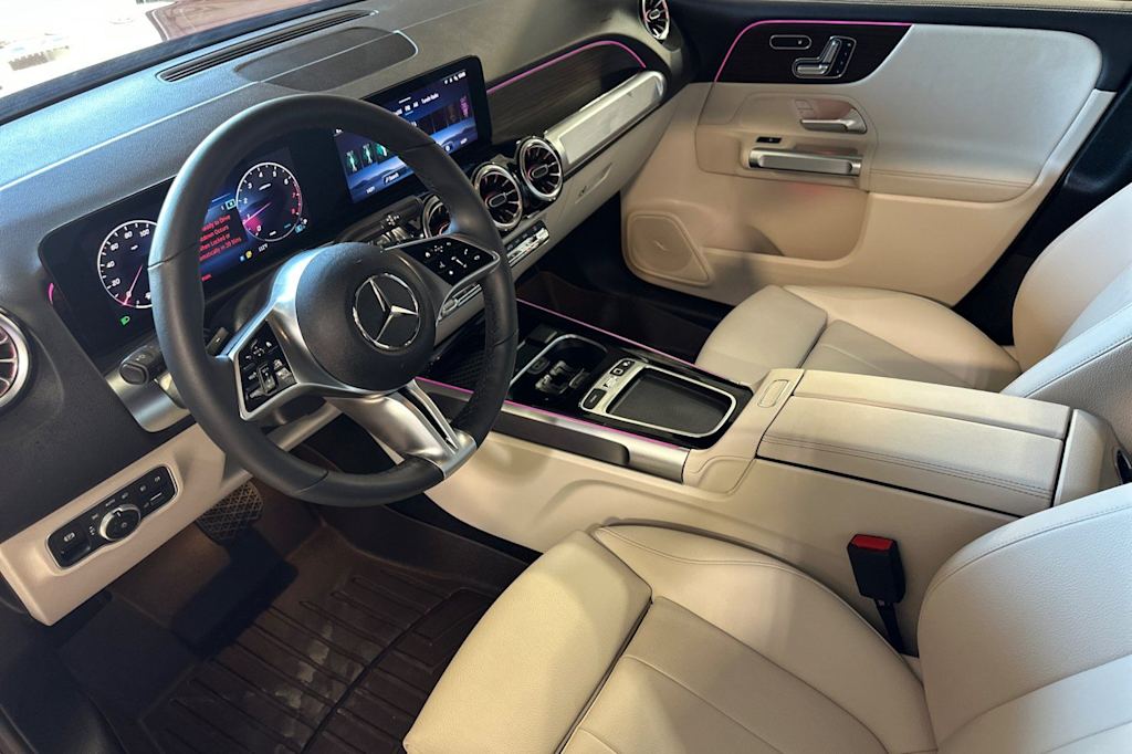 Thumbnail: 2026 Mercedes-Benz GLB - 8