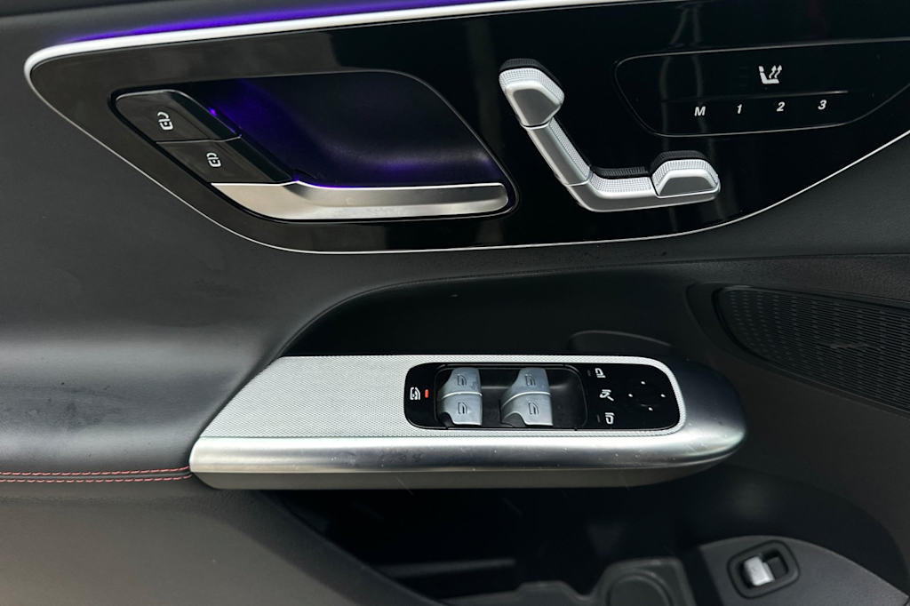 Thumbnail: 2025 Mercedes-Benz GLC - 21