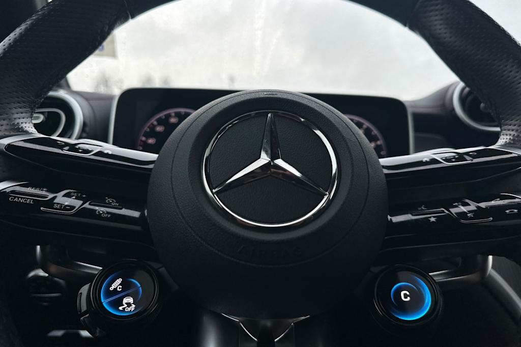 Thumbnail: 2025 Mercedes-Benz GLC - 29