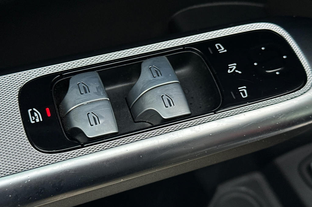 Thumbnail: 2025 Mercedes-Benz GLC - 22