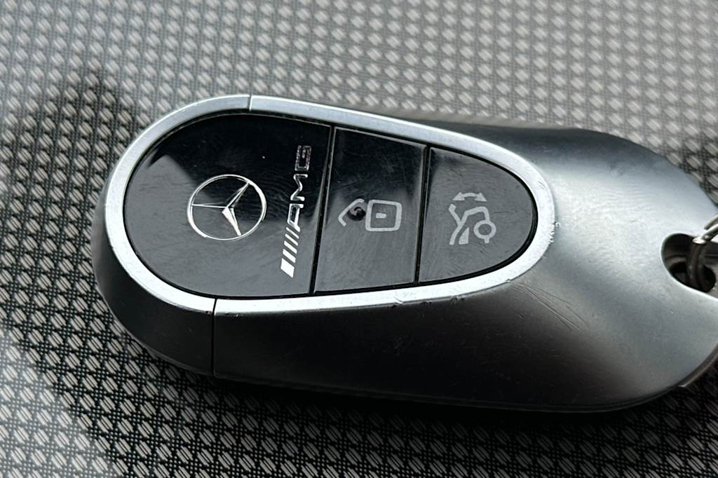 Thumbnail: 2025 Mercedes-Benz GLC - 17