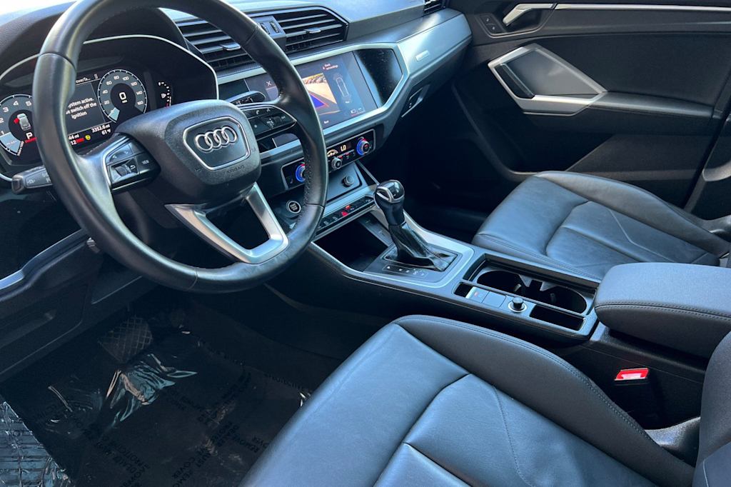 Thumbnail: 2022 Audi Q3 - 9
