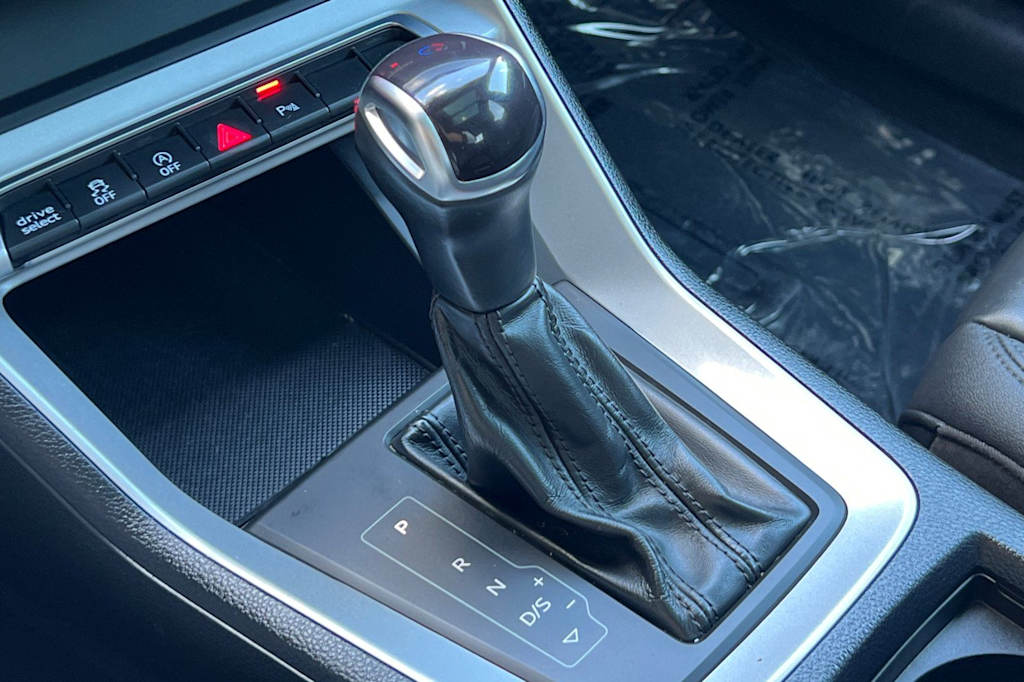 Thumbnail: 2022 Audi Q3 - 14
