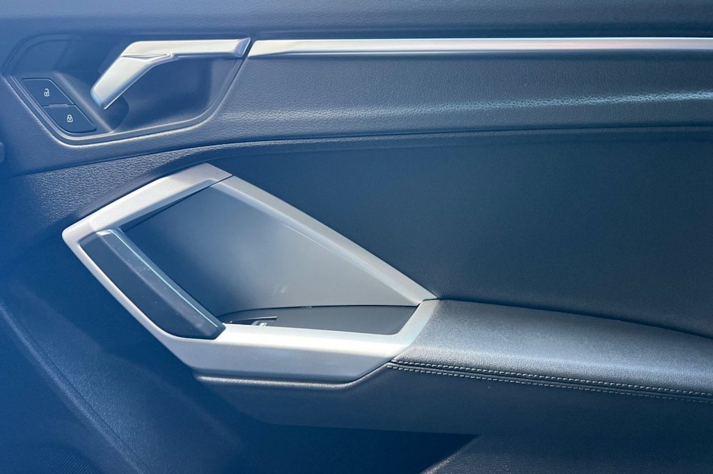 Thumbnail: 2022 Audi Q3 - 26