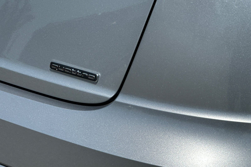 Thumbnail: 2020 Audi Q8 - 35