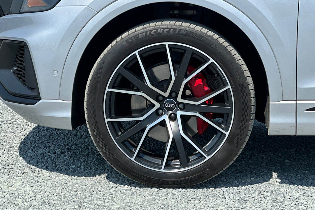 Thumbnail: 2020 Audi Q8 - 8