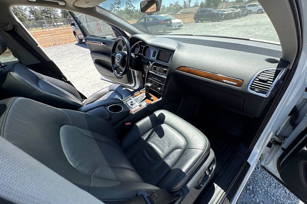 Thumbnail: 2015 Audi Q7 - 12