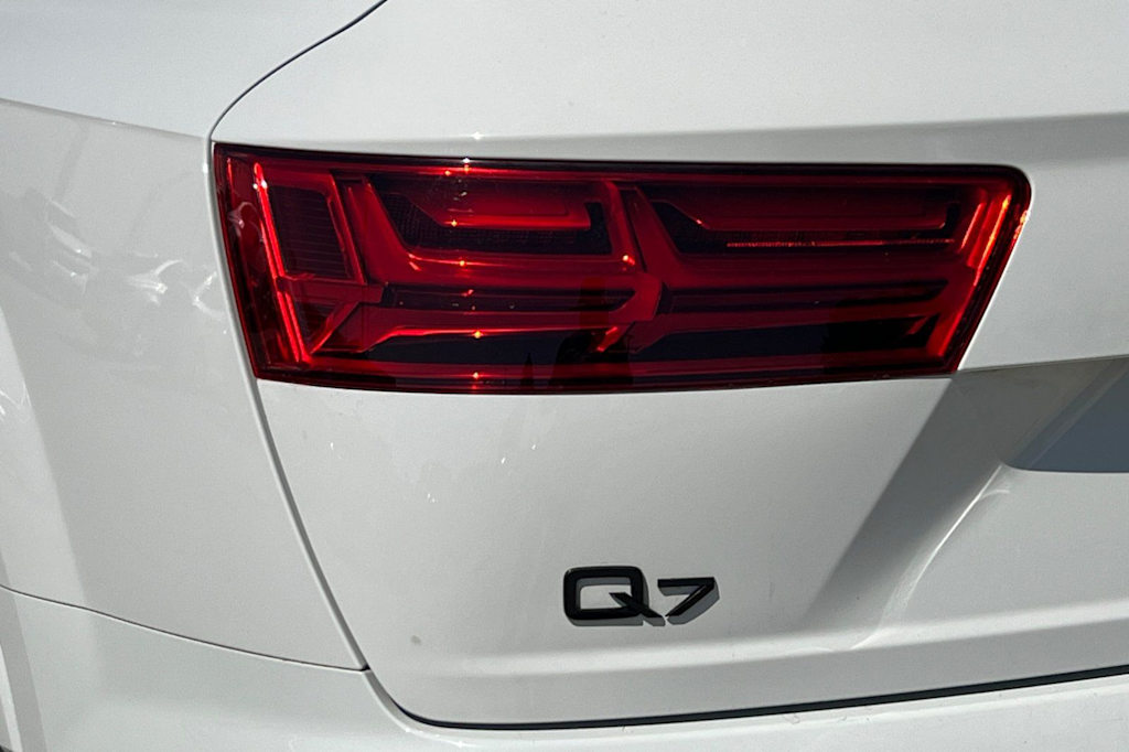 Thumbnail: 2019 Audi Q7 - 21