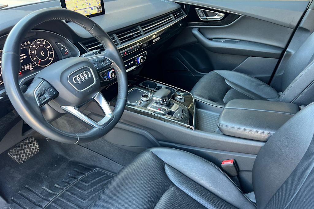Thumbnail: 2019 Audi Q7 - 9