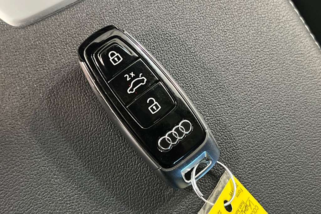 Thumbnail: 2023 Audi A6 - 16