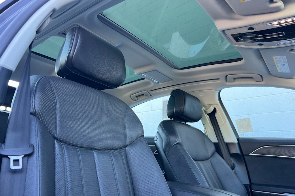 Thumbnail: 2023 Audi A8 - 23