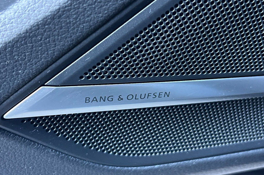 Thumbnail: 2023 Audi A8 - 25