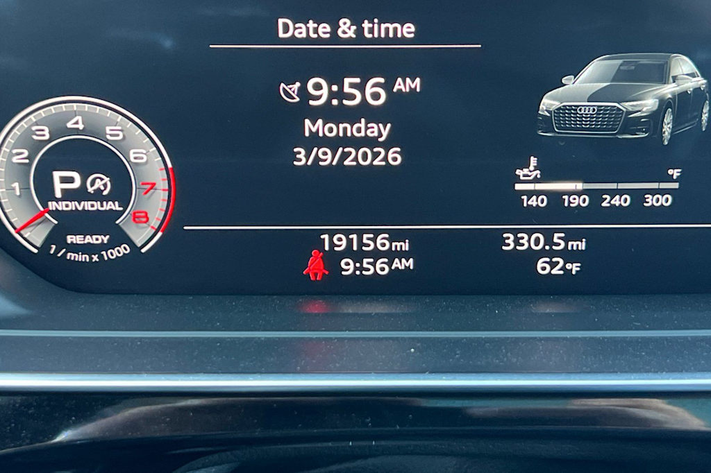 Thumbnail: 2023 Audi A8 - 14