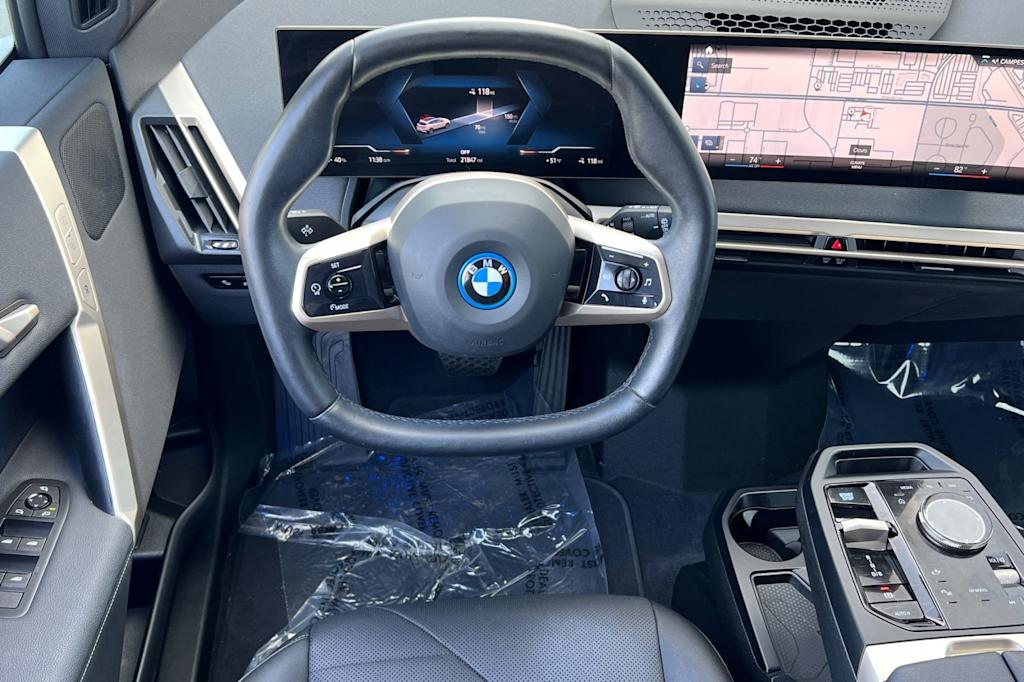 Thumbnail: 2023 BMW iX - 12