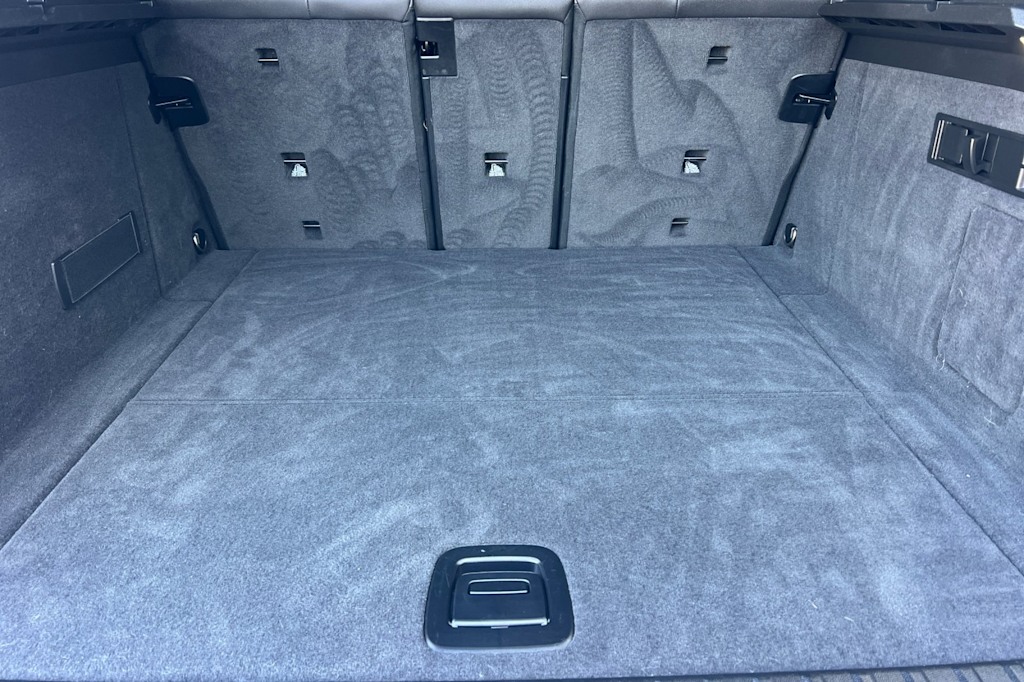 Thumbnail: 2023 BMW iX - 17