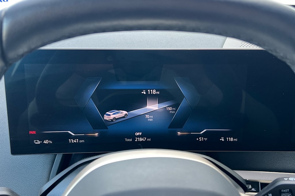 Thumbnail: 2023 BMW iX - 16