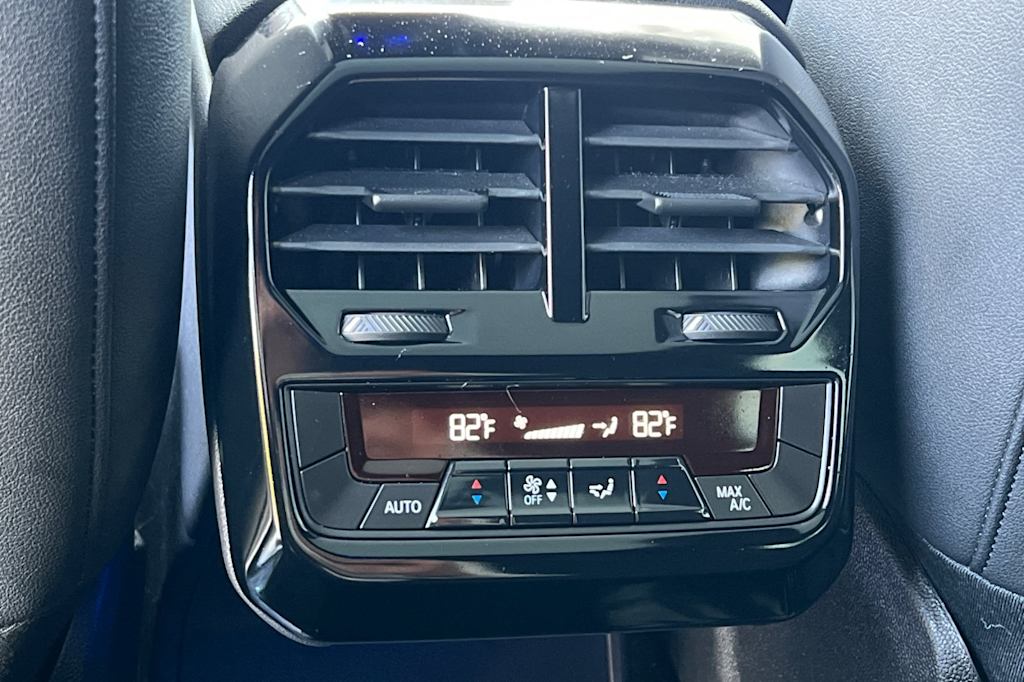 Thumbnail: 2023 BMW iX - 25