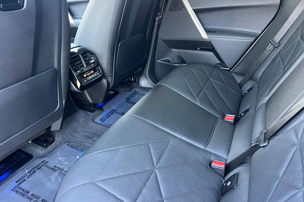 Thumbnail: 2023 BMW iX - 11